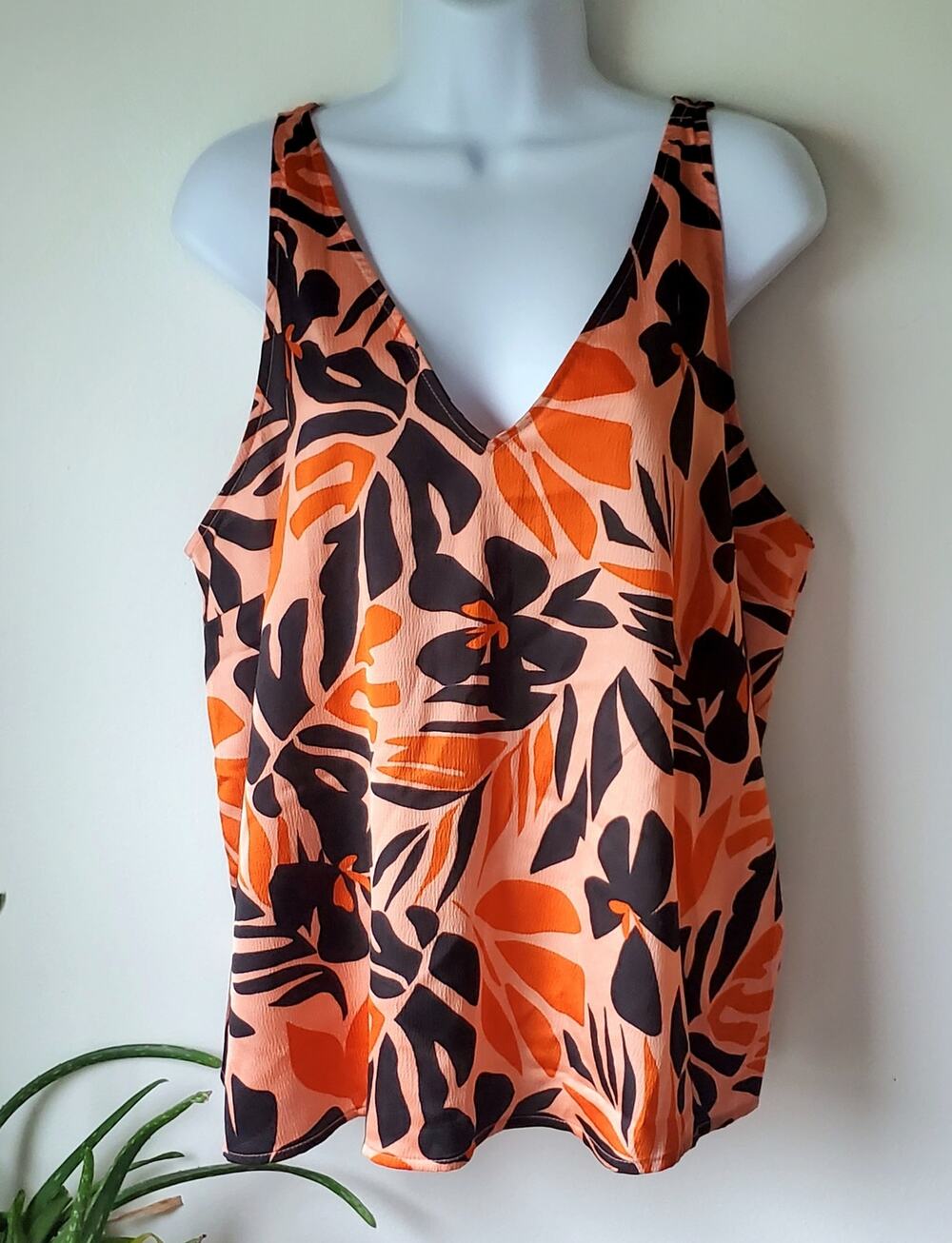 Old Navy Womens Orange Black Tropical Tank Top Size XL Hawaiian Festive fall